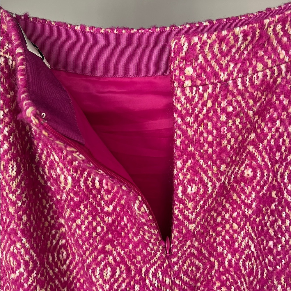 A J. Crew Pink and white Geometric tweed #2 Pencil Skirt in size 10 - Picture 4 of 10
